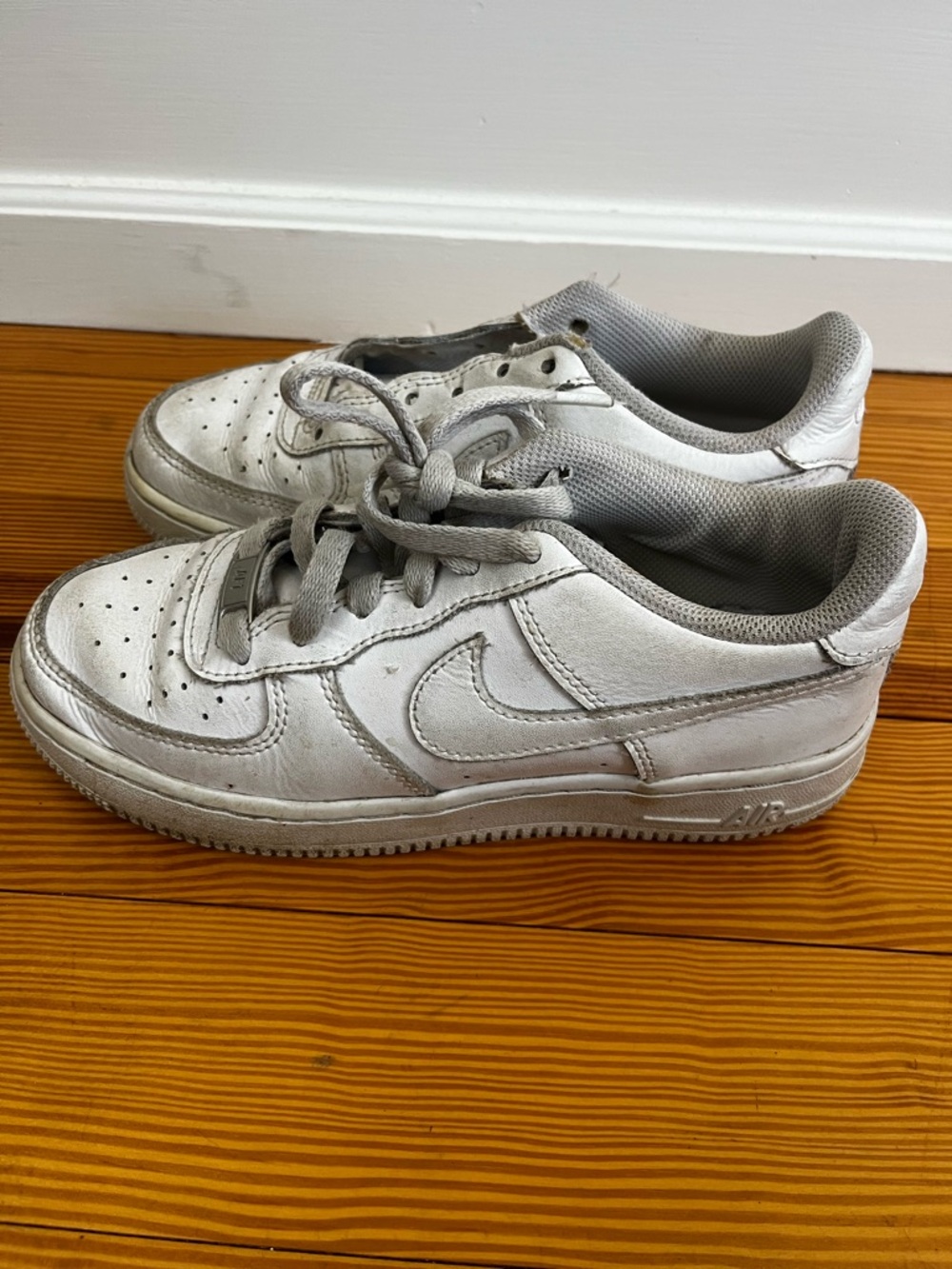 Nike Kids AF1 size 4Y